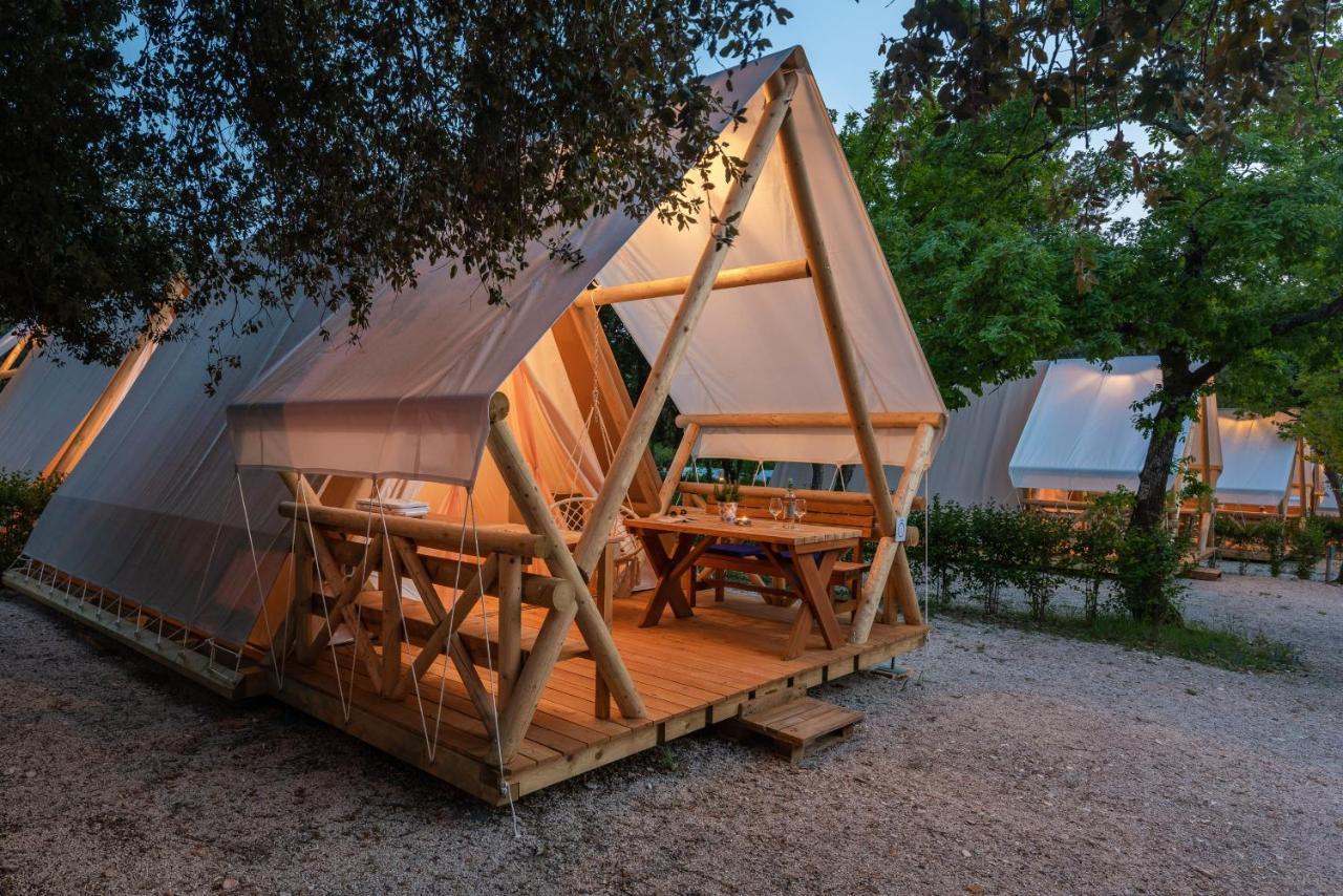 Eco Glamping- Fkk Nudist Camping Solaris Poreč Exterior foto