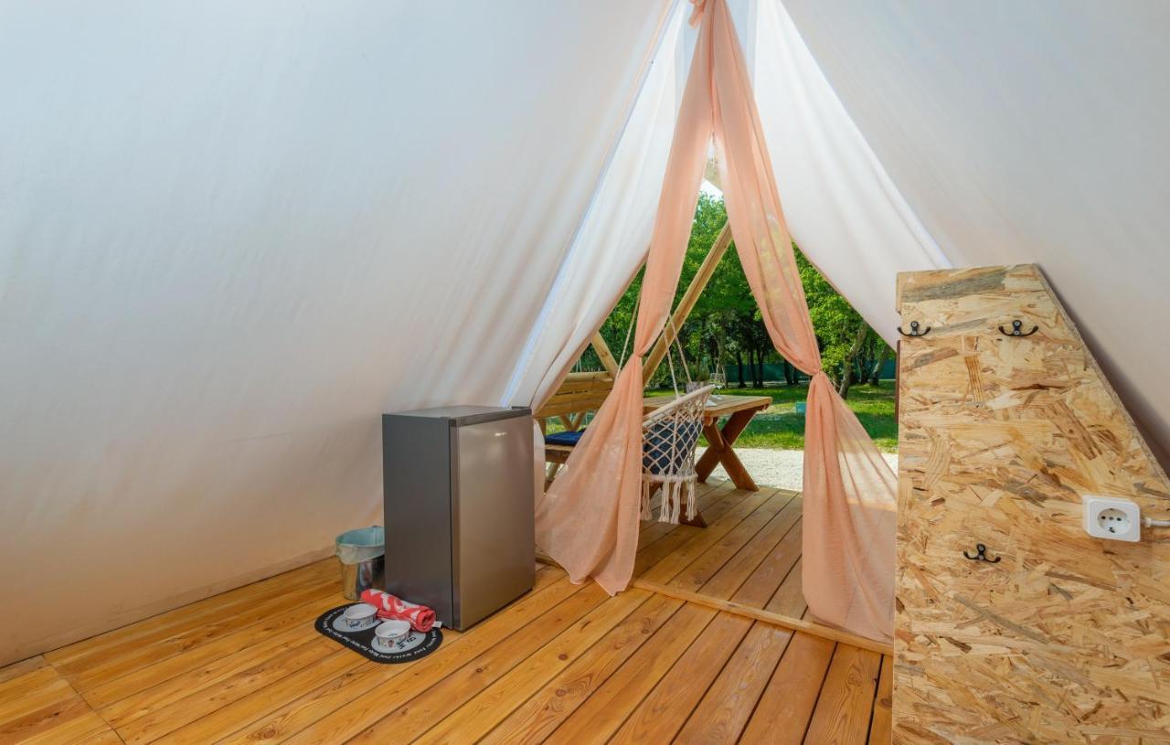 Eco Glamping- Fkk Nudist Camping Solaris Poreč Exterior foto