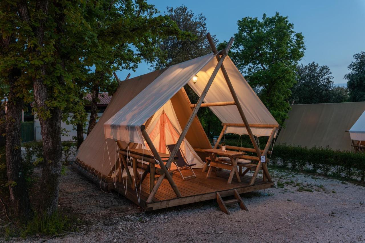Eco Glamping- Fkk Nudist Camping Solaris Poreč Exterior foto