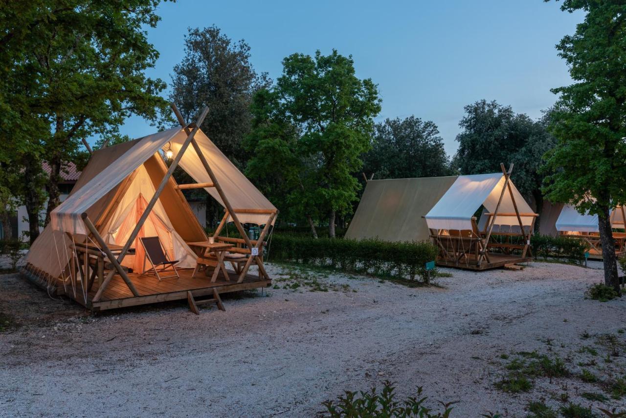 Eco Glamping- Fkk Nudist Camping Solaris Poreč Exterior foto